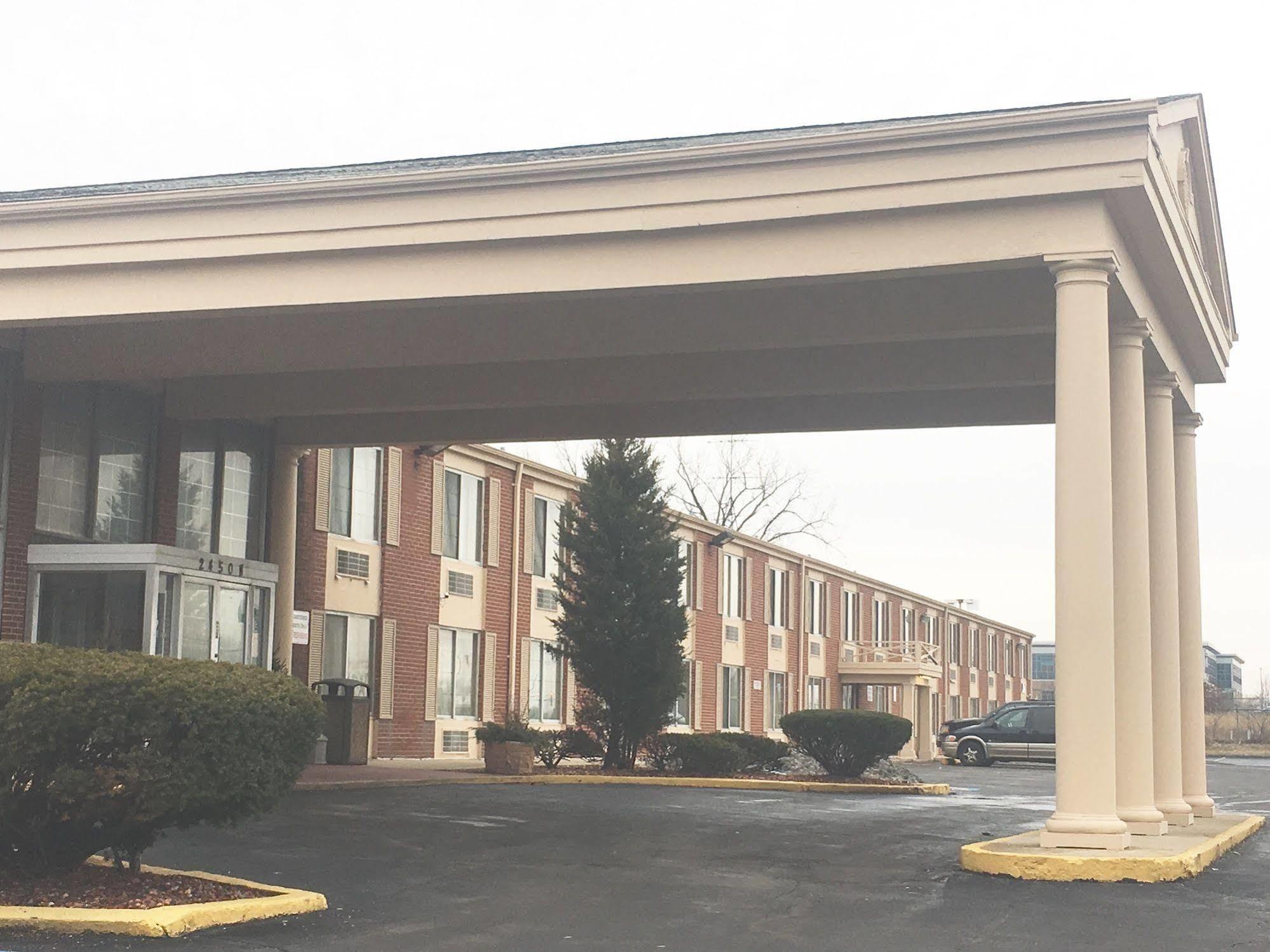 Aurora Fox Valley Inn Exterior photo